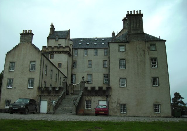 Гендиректор РАО купил замок с привидением в Шотландии