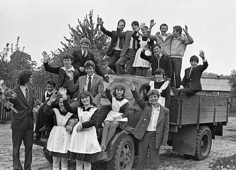 Фото 4 Выпускники школ и гимназий - дореволюционные, советские, современные