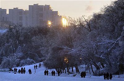 Фото 1 Москва обледенела