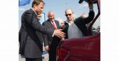 Фото 1 Путин провел в Тольятти тест-драйв "народной" Lada Granta