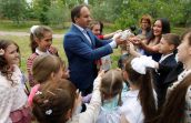 Фото 1 Губернатор Красноярского края Лев Кузнецов: с женой, на работе, на отдыхе